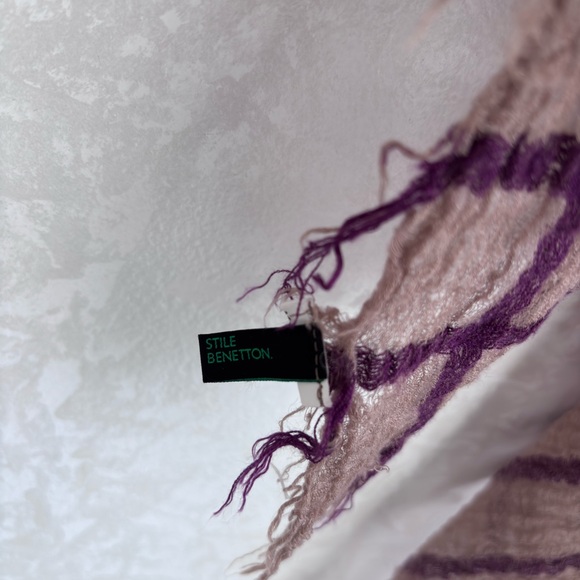 Benetton scarf Ultra Thin Pashmina - Picture 3 of 3